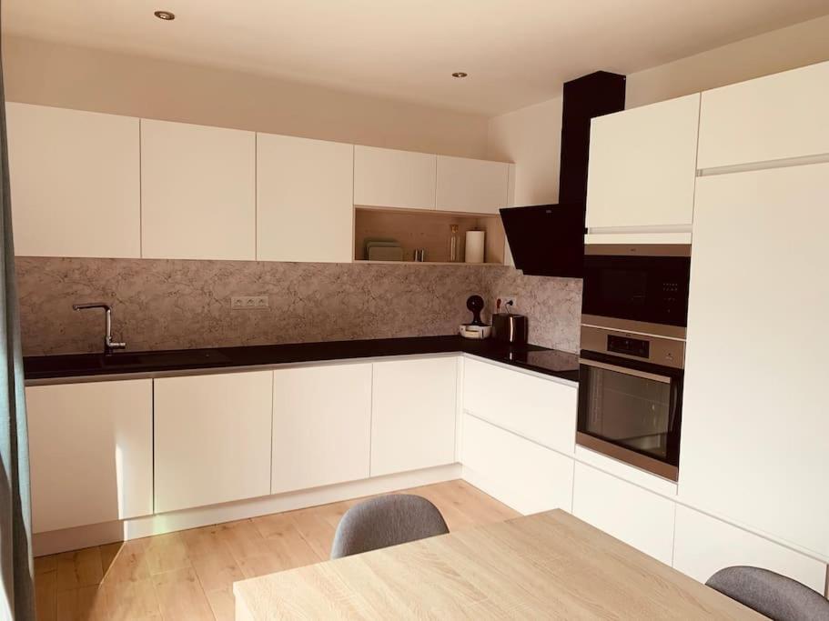 Maison En Plein Centre Avec Terrasse Et Jardin Vielsalm Bagian luar foto